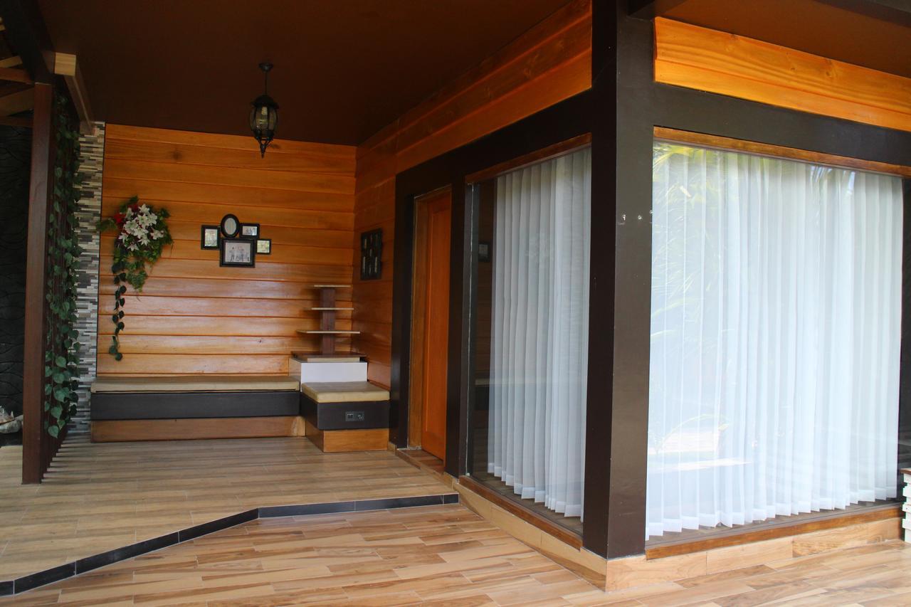 Lawaka Hotel Ampana Exterior foto